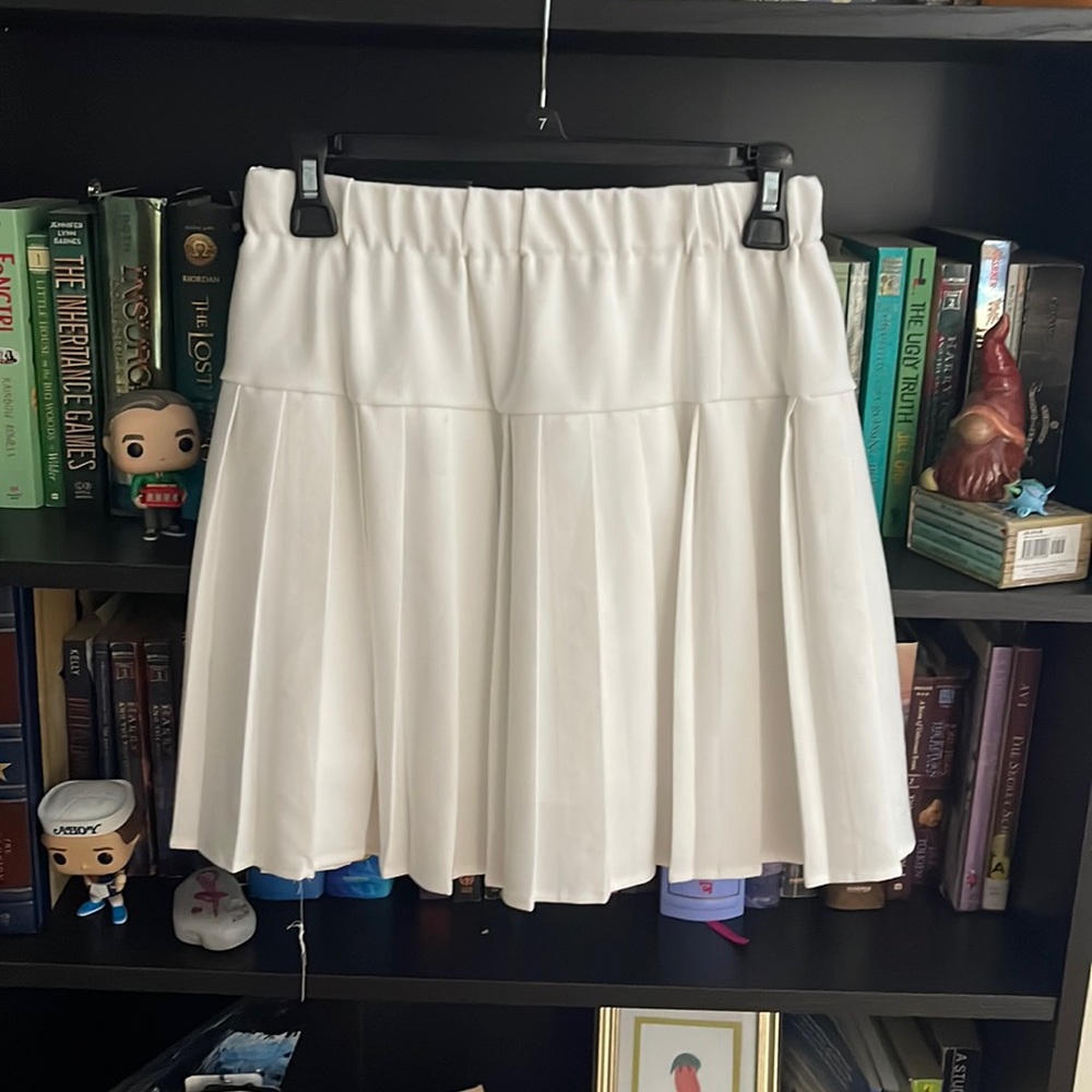 Urban Coco, White Tennis Skirt, Medium